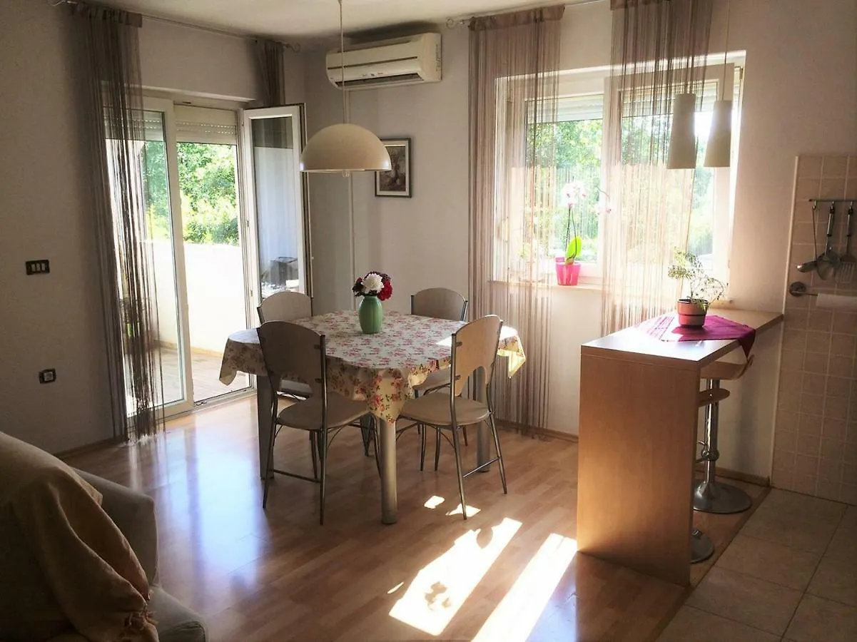 Apartment Irena Hotel Novigrad  Croatia
