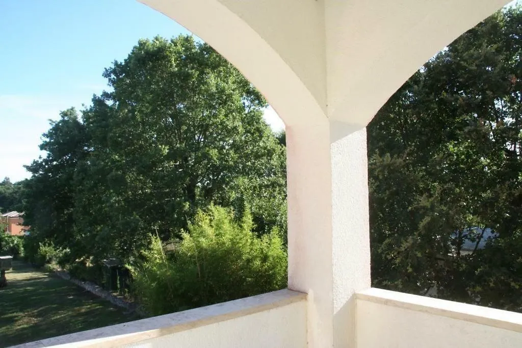 Irena Otel Novigrad Istria